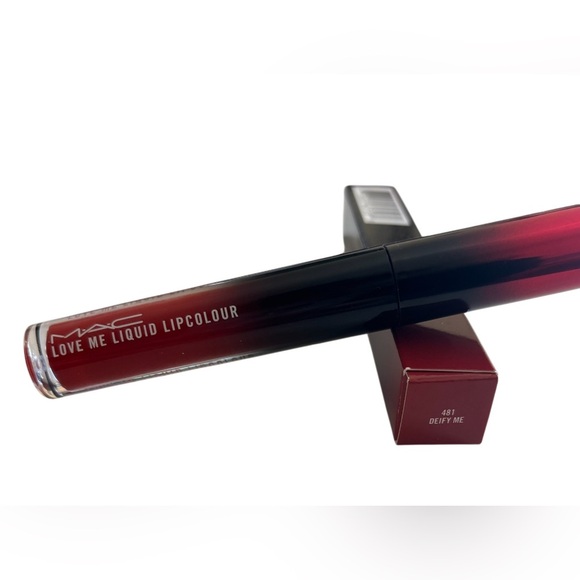 MAC Love Me Liquid Lipcolour - Deify Me - Picture 1 of 3